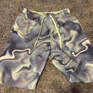 Men’s swim shorts